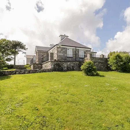 Prague House * Lettermore