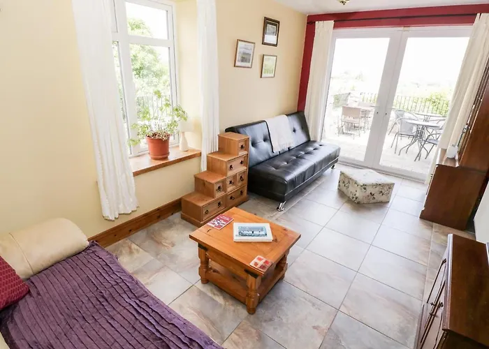 Prague House Lettermore