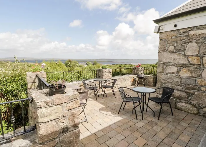 Prague House * Lettermore